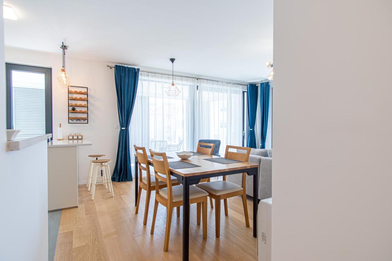 Ledeno More Luxury Apartments Split Exterior photo