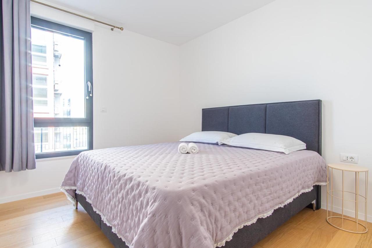 Ledeno More Luxury Apartments Split Exterior photo
