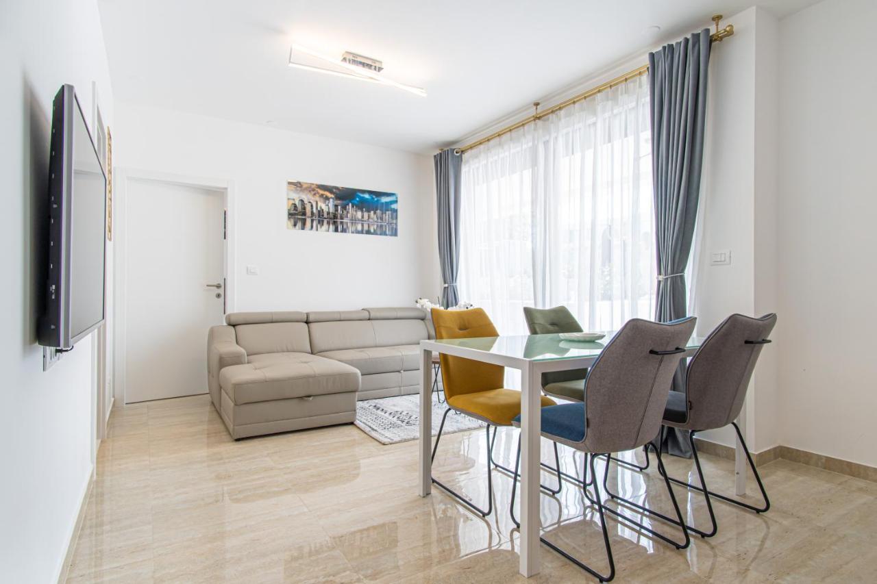 Ledeno More Luxury Apartments Split Exterior photo